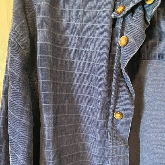 Super trendy flannel for fall - Picture 4 of 4